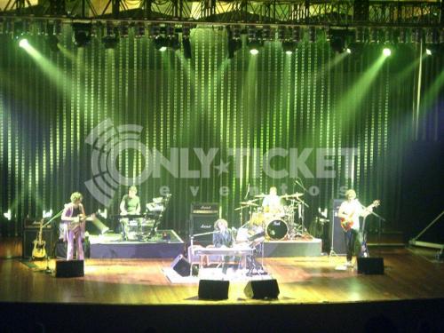 FITO PAEZ NATURALEZA SANGRE 2005