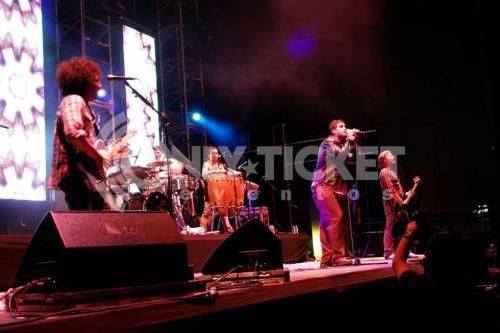 amigos-live09-3-44342